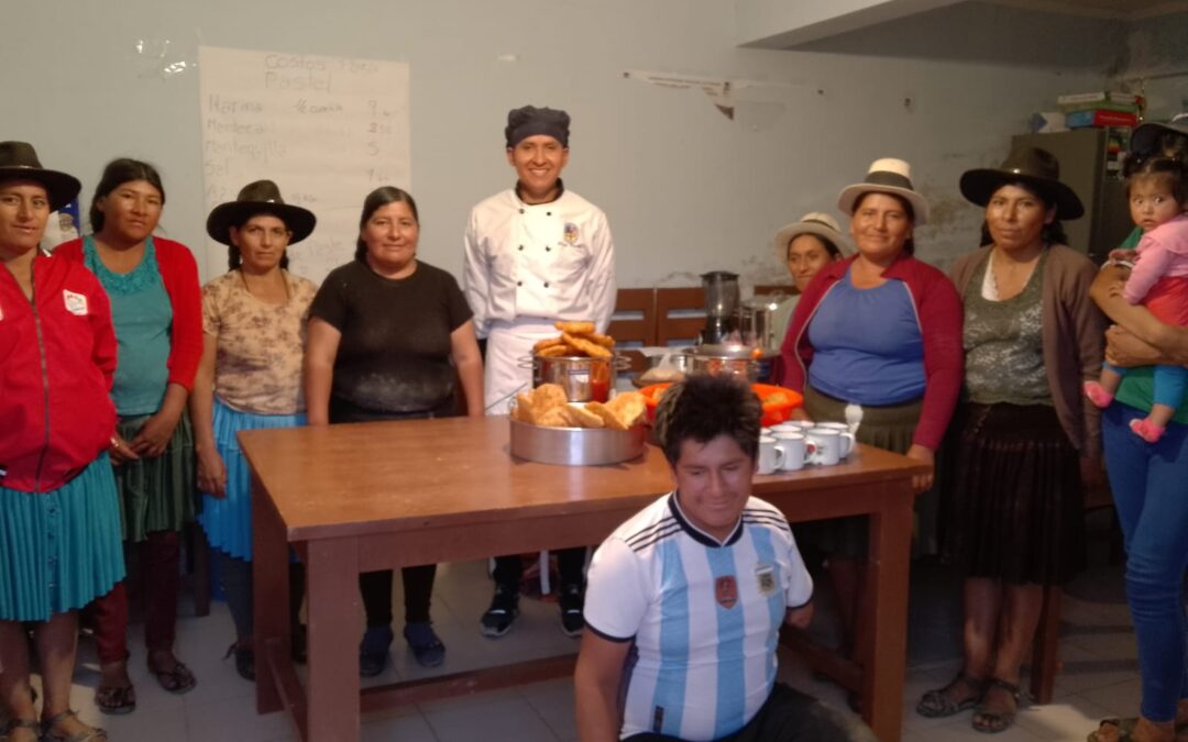 APERTURA DE «PLAZA DE COMIDAS» POR MADRES DE NNA CON DISCAPACIDAD DEL PROYECTO RBC POROMA